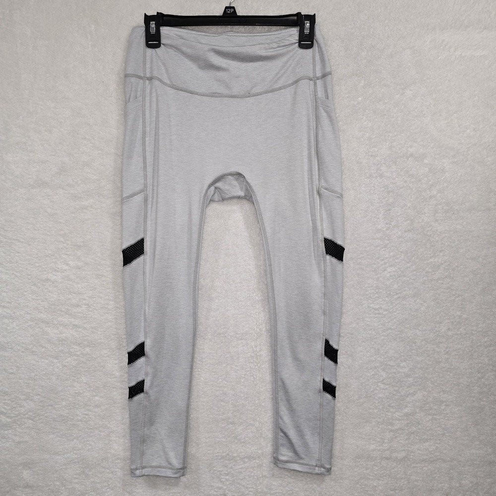 PrismSport Gray Capri Length Leggings Women's Medium Pockets Compression Running
